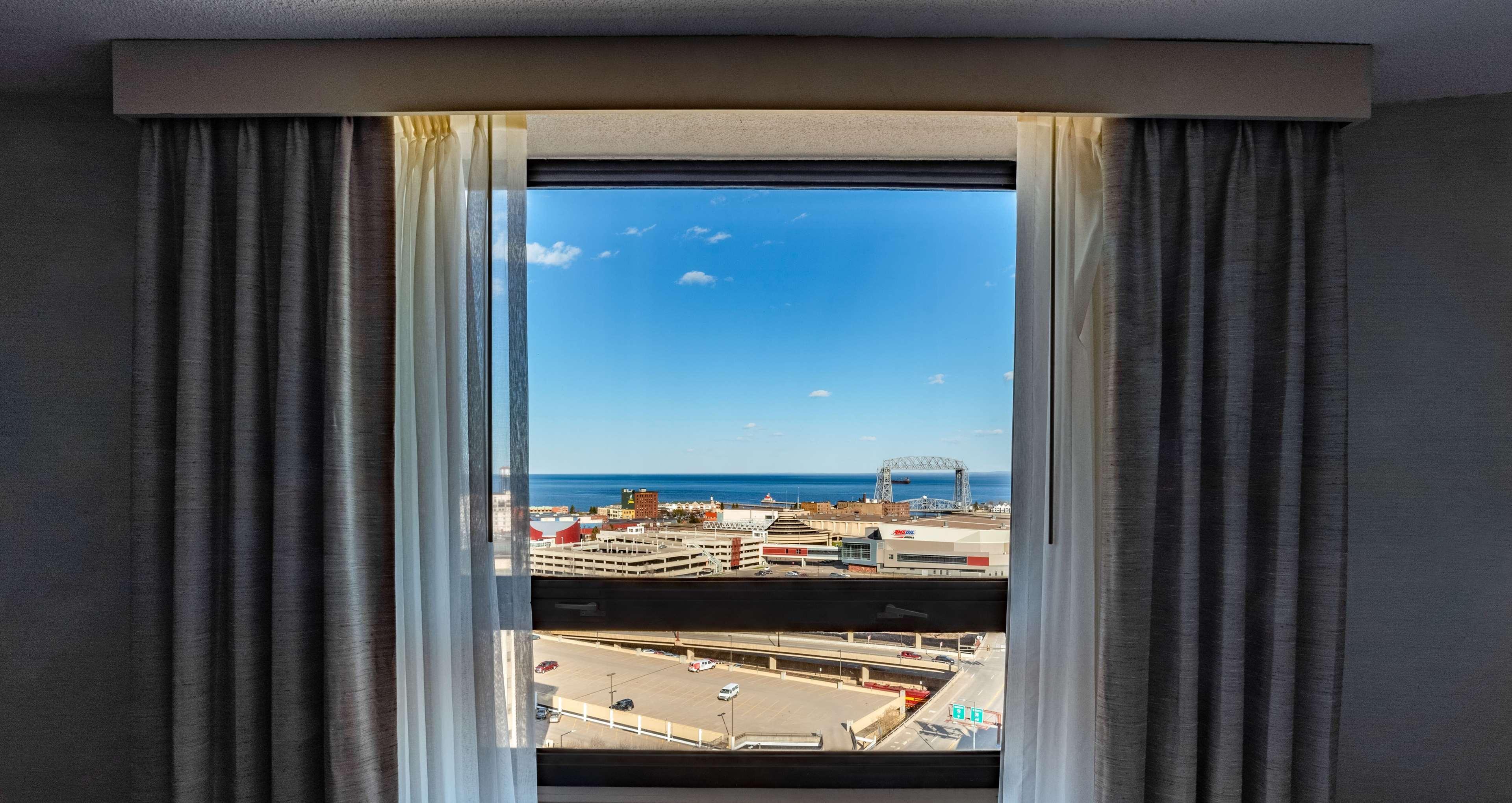 Radisson Hotel Duluth-Harborview Екстер'єр фото