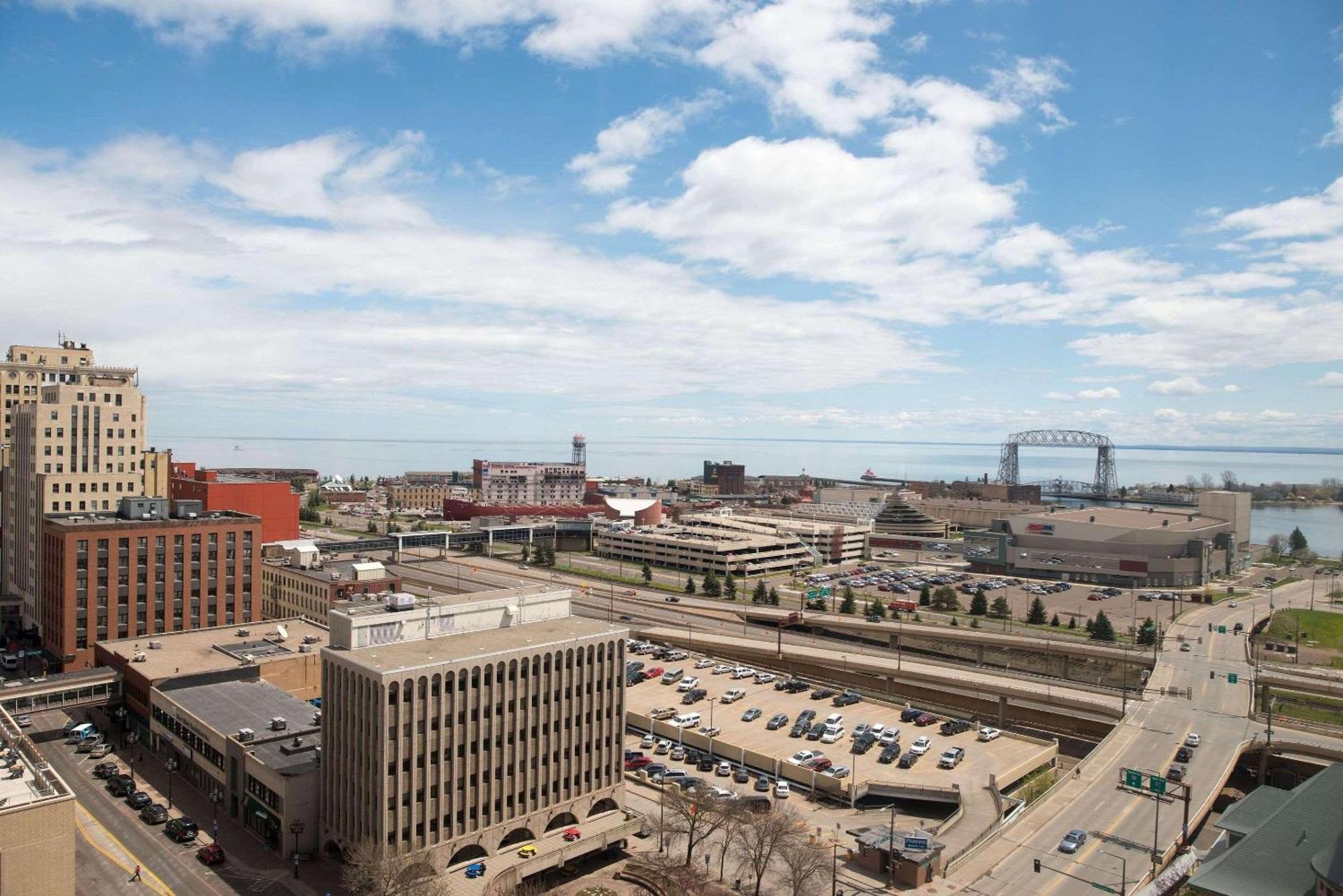 Radisson Hotel Duluth-Harborview Екстер'єр фото