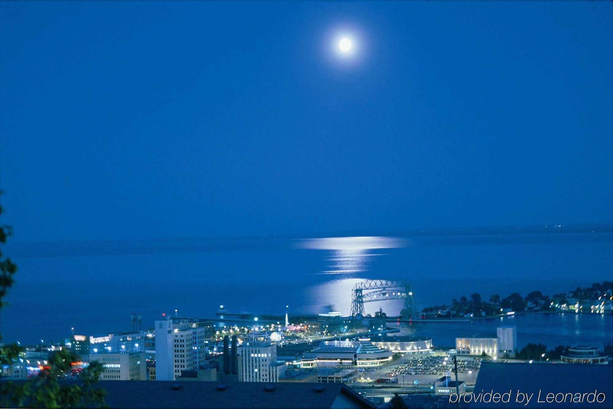 Radisson Hotel Duluth-Harborview Екстер'єр фото