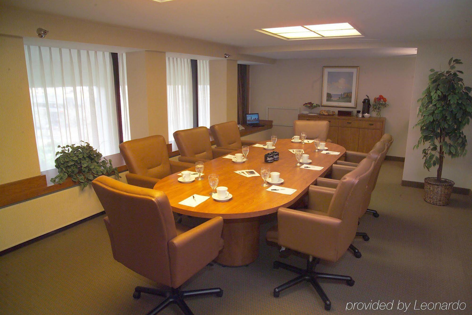Radisson Hotel Duluth-Harborview Зручності фото